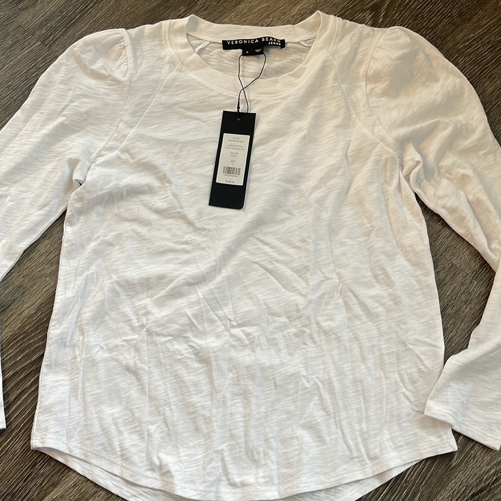 VERONICA BEARD TEE!
